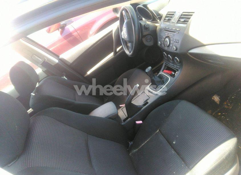 Photo 5 of 2013 Mazda Mazda3 I TOURING (VIN JM1BL1V80D1715722)