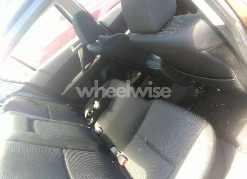 Photo 8 of 2013 Mazda Mazda3 I TOURING (VIN JM1BL1V80D1715722)