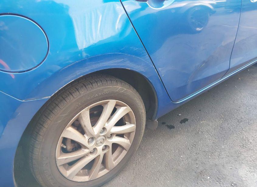 Photo 13 of 2012 Mazda Mazda3 I TOURING (VIN JM1BL1V82C1547211)