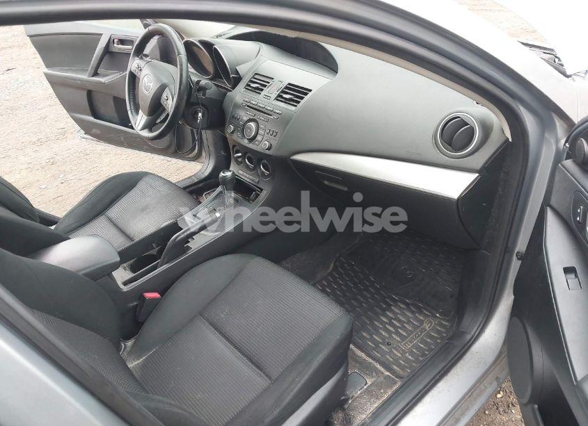 Photo 5 of 2012 Mazda Mazda3 I TOURING (VIN JM1BL1V82C1565370)