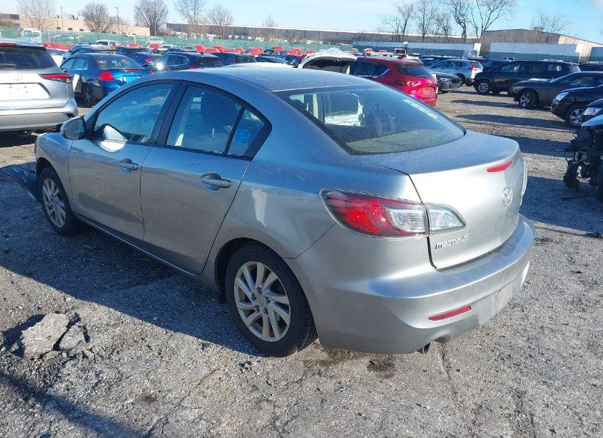 Photo 3 of 2012 Mazda Mazda3 I TOURING (VIN JM1BL1V82C1653402)