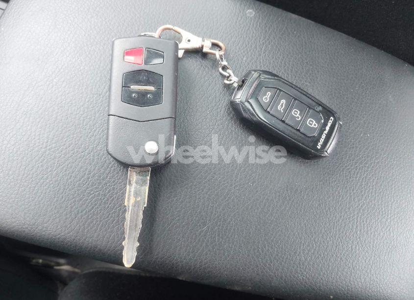 Photo 11 of 2012 Mazda Mazda3 I TOURING (VIN JM1BL1V85C1675345)