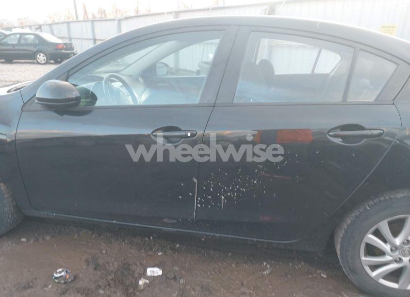 Photo 14 of 2012 Mazda Mazda3 I TOURING (VIN JM1BL1V86C1565176)