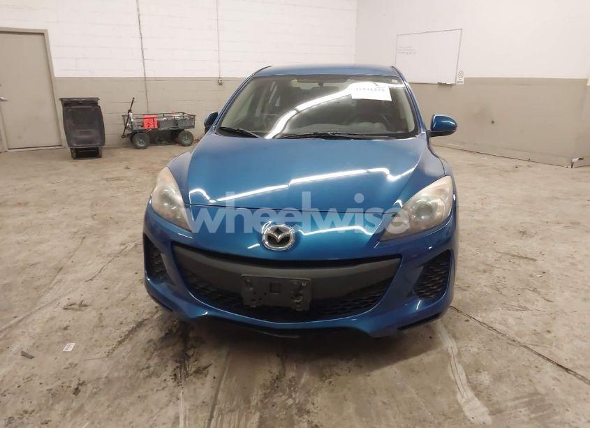 Photo 12 of 2012 Mazda Mazda3 I TOURING (VIN JM1BL1V86C1682076)