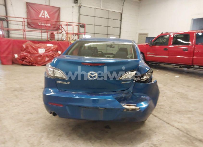 Photo 16 of 2012 Mazda Mazda3 I TOURING (VIN JM1BL1V86C1682076)