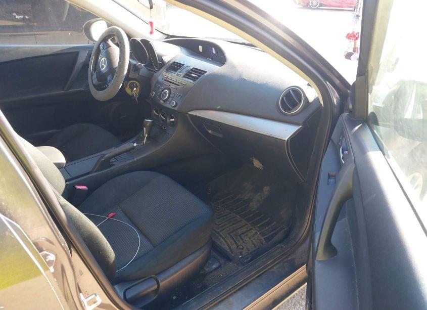 Photo 5 of 2012 Mazda Mazda3 I TOURING (VIN JM1BL1V87C1584187)
