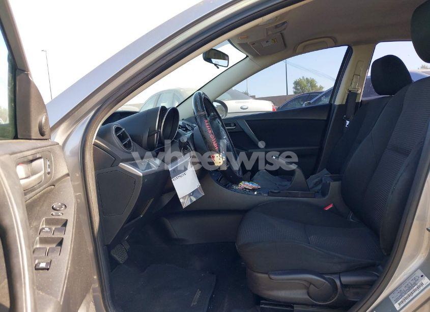 Photo 5 of 2012 Mazda Mazda3 I TOURING (VIN JM1BL1V88C1557967)