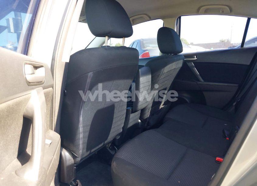 Photo 8 of 2012 Mazda Mazda3 I TOURING (VIN JM1BL1V88C1557967)