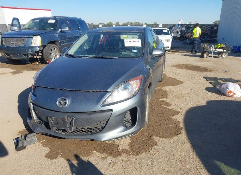 Photo 2 of 2012 Mazda Mazda3 I TOURING (VIN JM1BL1V88C1662119)