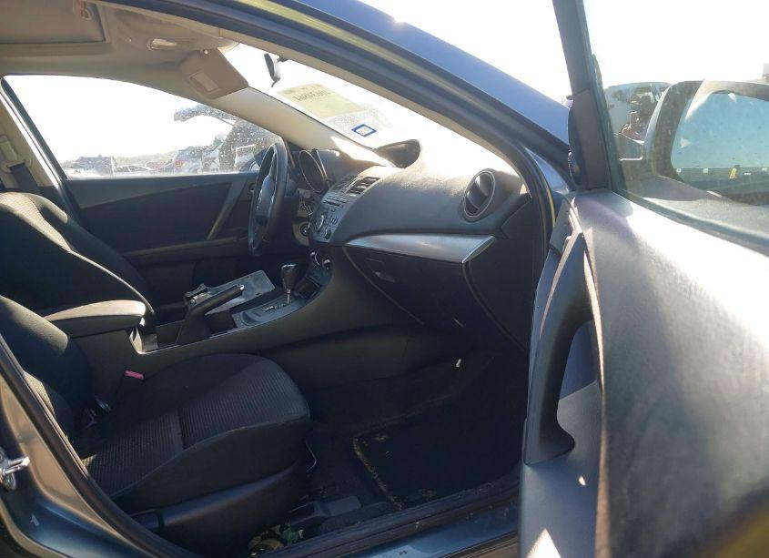 Photo 5 of 2012 Mazda Mazda3 I TOURING (VIN JM1BL1V88C1662119)