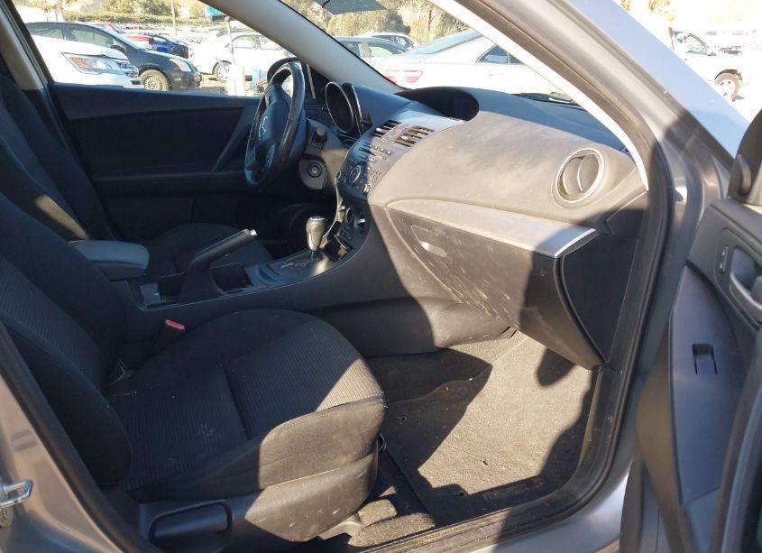 Photo 5 of 2012 Mazda Mazda3 I TOURING (VIN JM1BL1V89C1537033)
