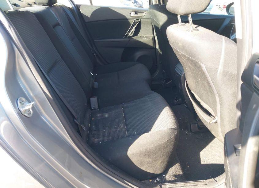 Photo 8 of 2012 Mazda Mazda3 I TOURING (VIN JM1BL1V89C1537033)