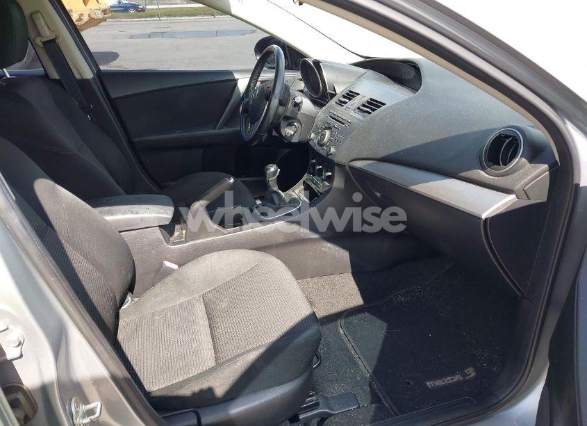 Photo 5 of 2012 Mazda Mazda3 I TOURING (VIN JM1BL1V89C1671234)