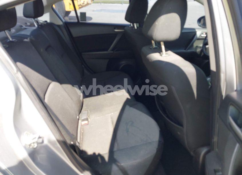 Photo 8 of 2012 Mazda Mazda3 I TOURING (VIN JM1BL1V89C1671234)