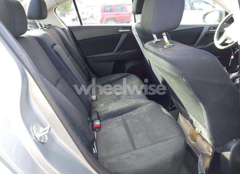 Photo 8 of 2012 Mazda Mazda3 I TOURING (VIN JM1BL1V89C1681097)