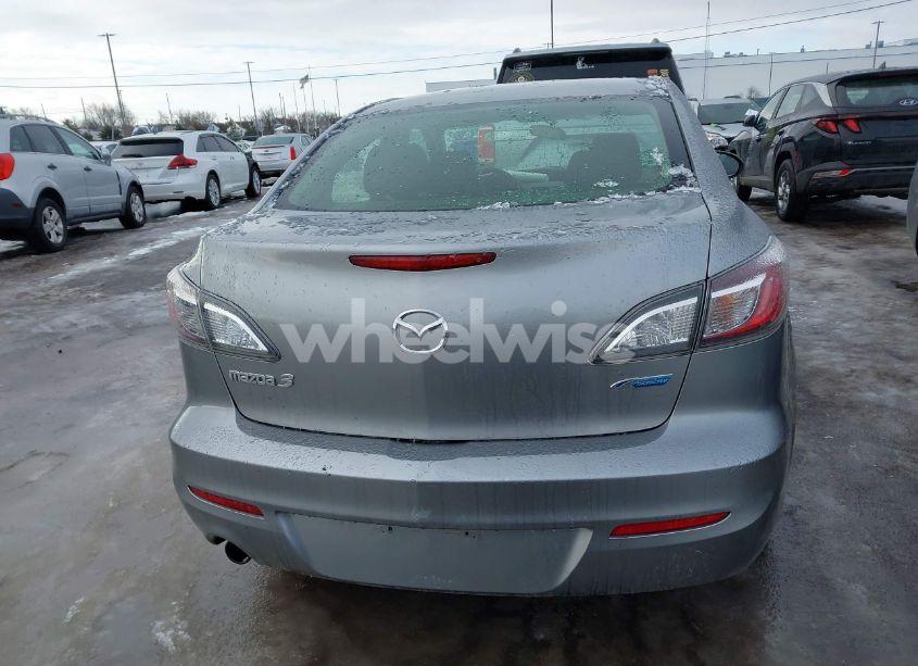 Photo 16 of 2012 Mazda Mazda3 I TOURING (VIN JM1BL1V8XC1650697)