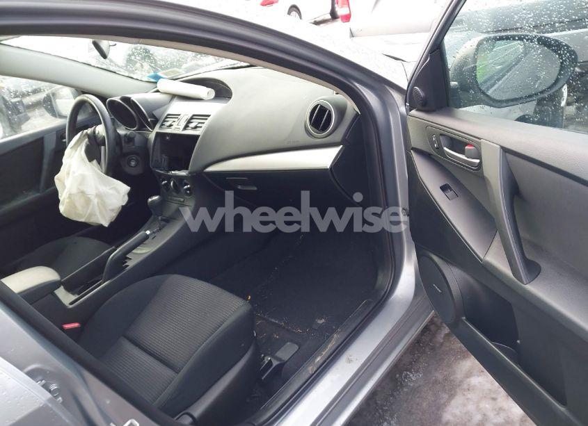 Photo 5 of 2012 Mazda Mazda3 I TOURING (VIN JM1BL1V8XC1650697)