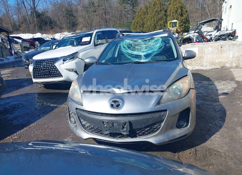 Photo 13 of 2012 Mazda Mazda3 I TOURING (VIN JM1BL1V8XC1684865)