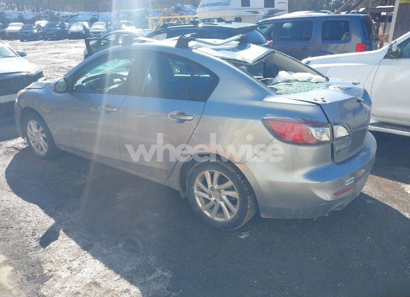 Photo 3 of 2012 Mazda Mazda3 I TOURING (VIN JM1BL1V8XC1684865)