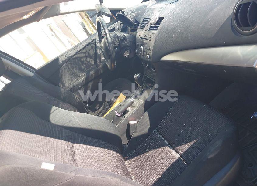 Photo 5 of 2012 Mazda Mazda3 I TOURING (VIN JM1BL1V8XC1684865)