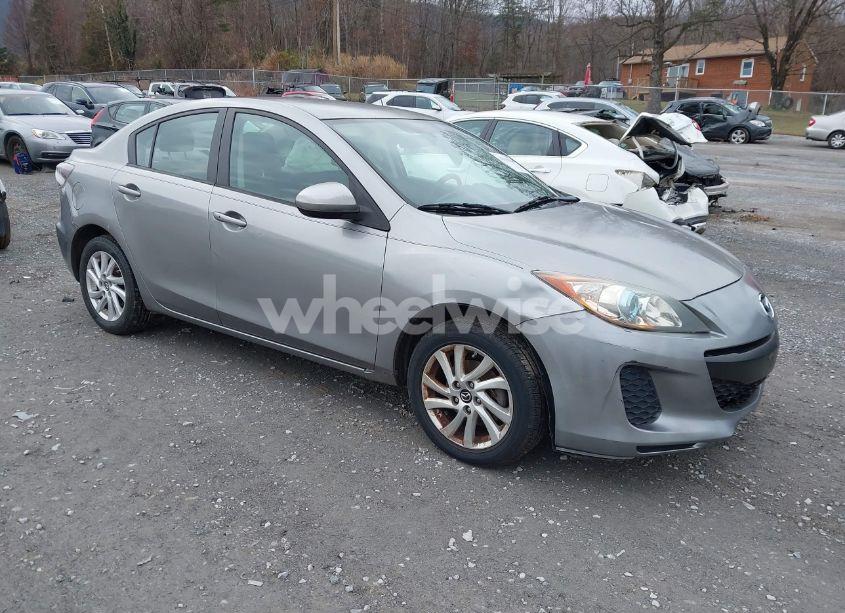 2013 Mazda Mazda3 I TOURING (VIN JM1BL1V8XD1709085) main photo