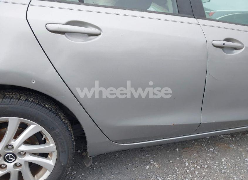 Photo 12 of 2013 Mazda Mazda3 I TOURING (VIN JM1BL1V8XD1709085)