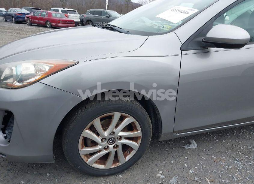 Photo 14 of 2013 Mazda Mazda3 I TOURING (VIN JM1BL1V8XD1709085)