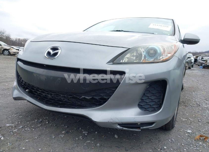 Photo 15 of 2013 Mazda Mazda3 I TOURING (VIN JM1BL1V8XD1709085)