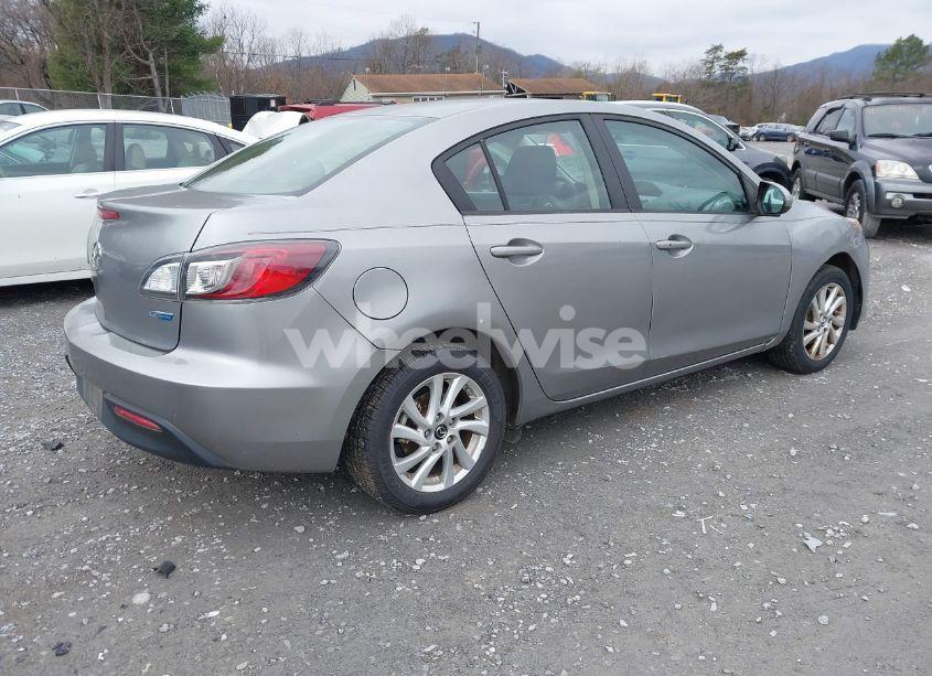 Photo 4 of 2013 Mazda Mazda3 I TOURING (VIN JM1BL1V8XD1709085)