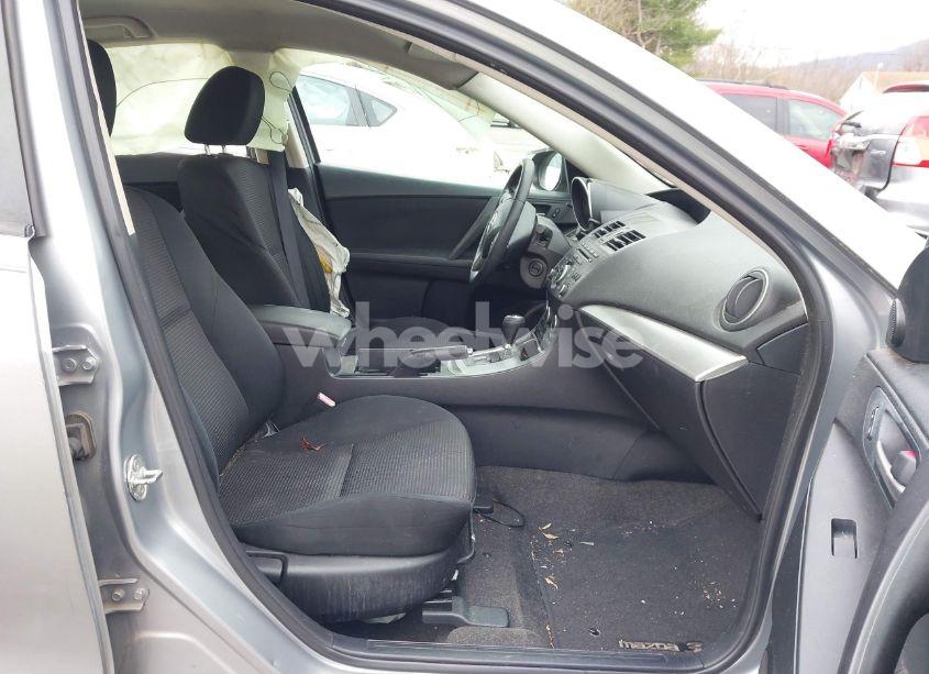 Photo 5 of 2013 Mazda Mazda3 I TOURING (VIN JM1BL1V8XD1709085)