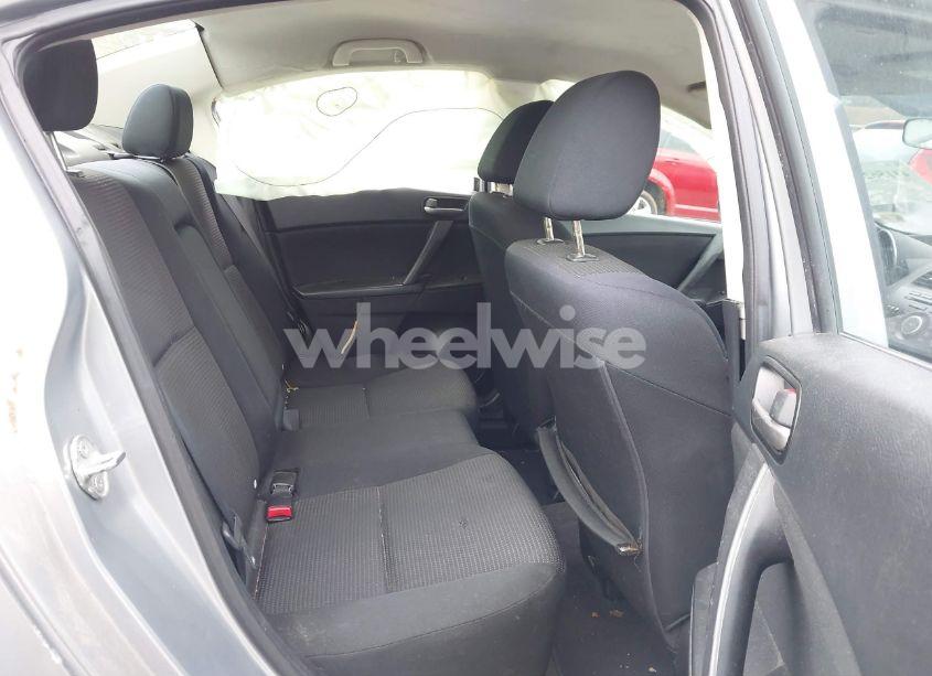 Photo 8 of 2013 Mazda Mazda3 I TOURING (VIN JM1BL1V8XD1709085)