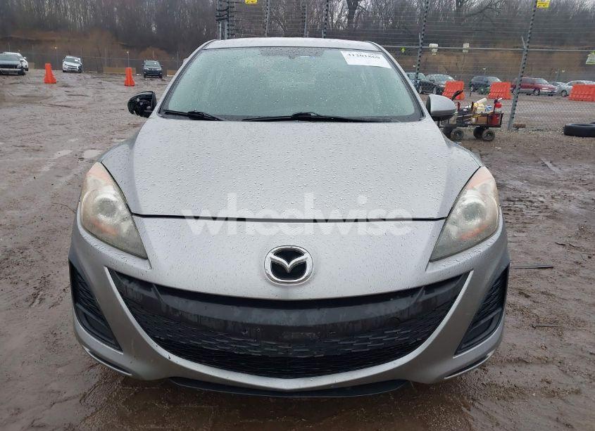 Photo 12 of 2011 Mazda Mazda3 I TOURING (VIN JM1BL1VF0B1387701)