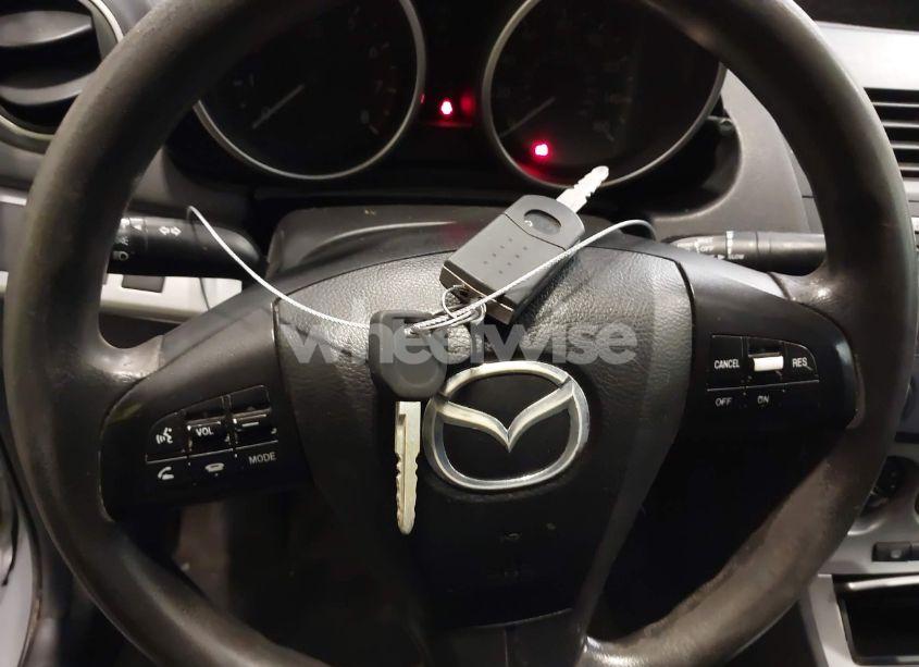 Photo 11 of 2011 Mazda Mazda3 I TOURING (VIN JM1BL1VF1B1388498)