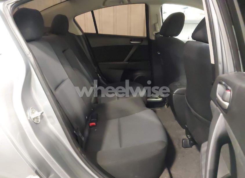 Photo 8 of 2011 Mazda Mazda3 I TOURING (VIN JM1BL1VF1B1388498)