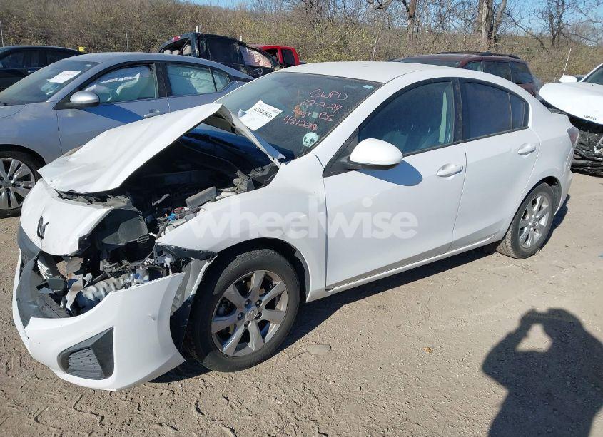 Photo 2 of 2011 Mazda Mazda3 I TOURING (VIN JM1BL1VF1B1481229)