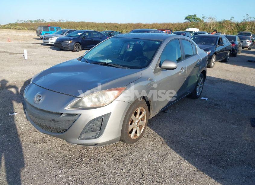 Photo 2 of 2011 Mazda Mazda3 I TOURING (VIN JM1BL1VF1B1487385)