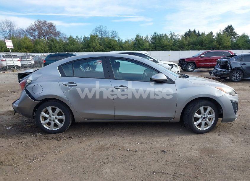 Photo 13 of 2011 Mazda Mazda3 I TOURING (VIN JM1BL1VF1B1495289)