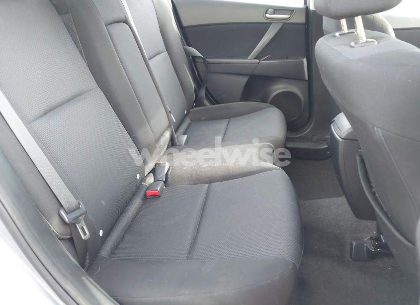 Photo 8 of 2011 Mazda Mazda3 I TOURING (VIN JM1BL1VF1B1495289)