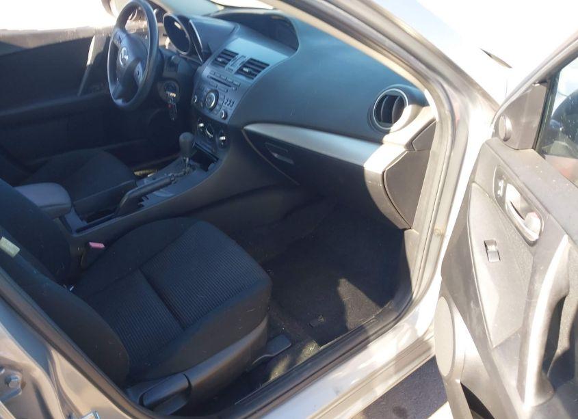 Photo 5 of 2012 Mazda Mazda3 I TOURING (VIN JM1BL1VF1C1515137)