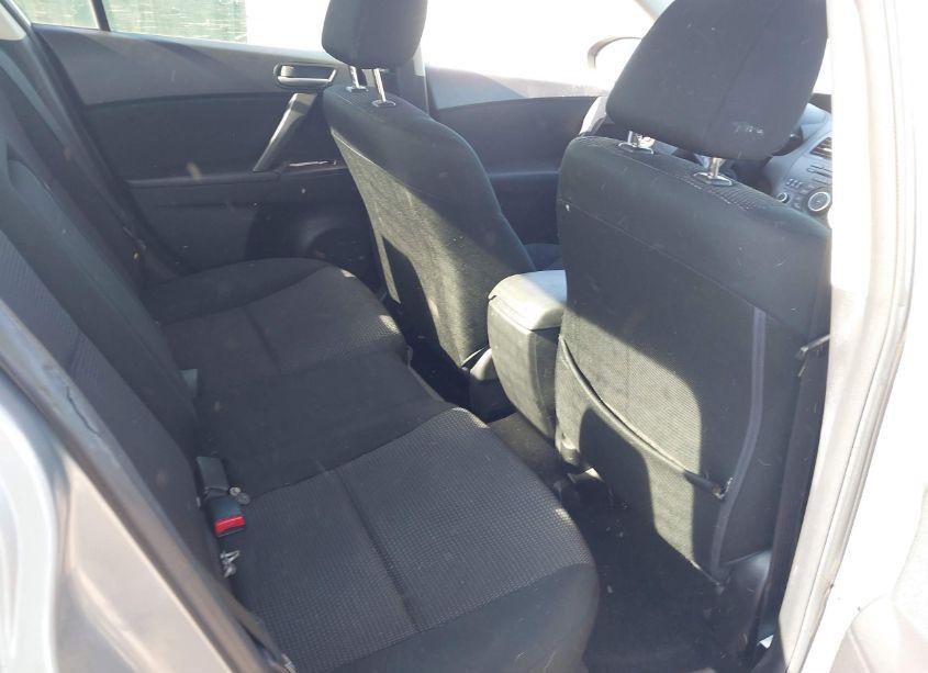 Photo 8 of 2012 Mazda Mazda3 I TOURING (VIN JM1BL1VF1C1515137)