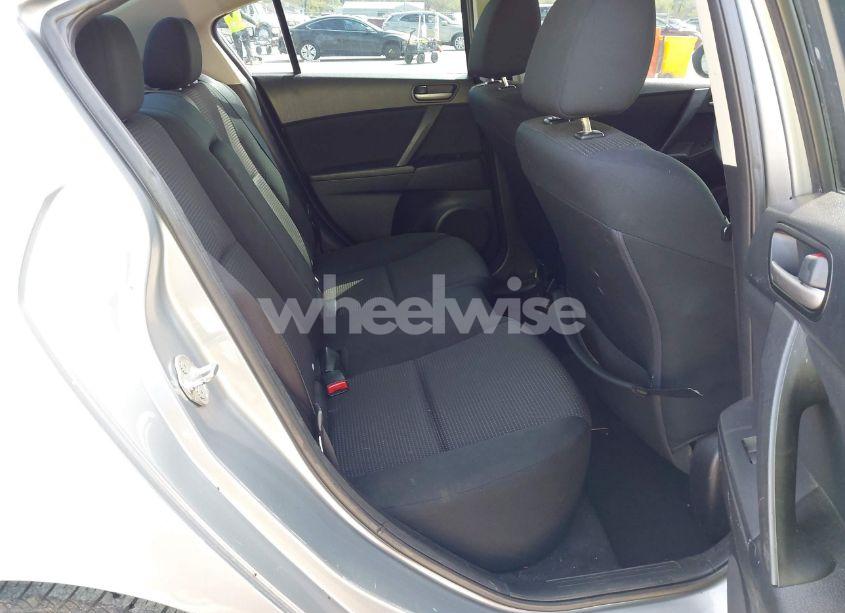 Photo 8 of 2012 Mazda Mazda3 I TOURING (VIN JM1BL1VF1C1516322)