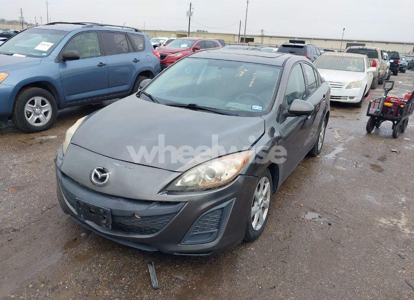 Photo 2 of 2011 Mazda Mazda3 I TOURING (VIN JM1BL1VF2B1416096)