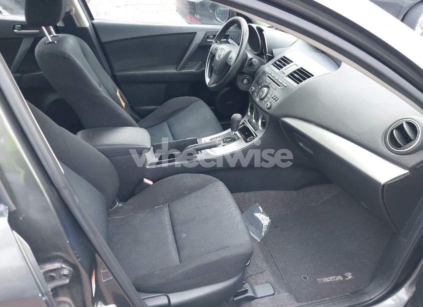 Photo 5 of 2011 Mazda Mazda3 I TOURING (VIN JM1BL1VF2B1416096)