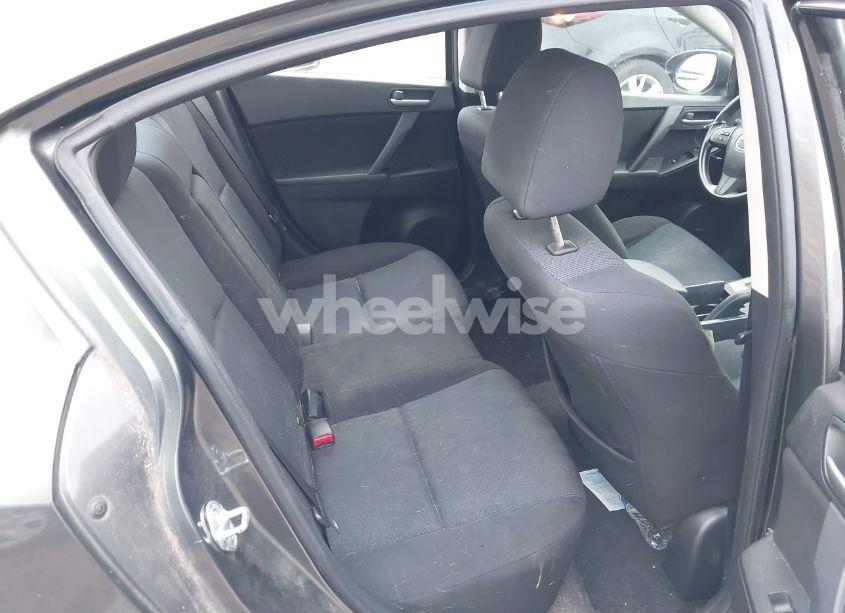 Photo 8 of 2011 Mazda Mazda3 I TOURING (VIN JM1BL1VF2B1416096)