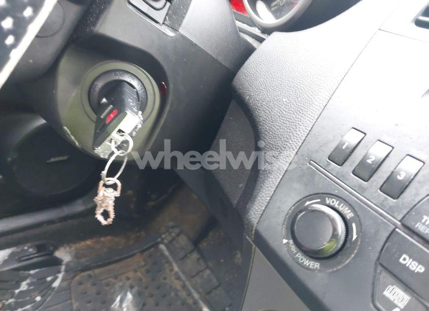Photo 11 of 2011 Mazda Mazda3 I TOURING (VIN JM1BL1VF2B1901788)