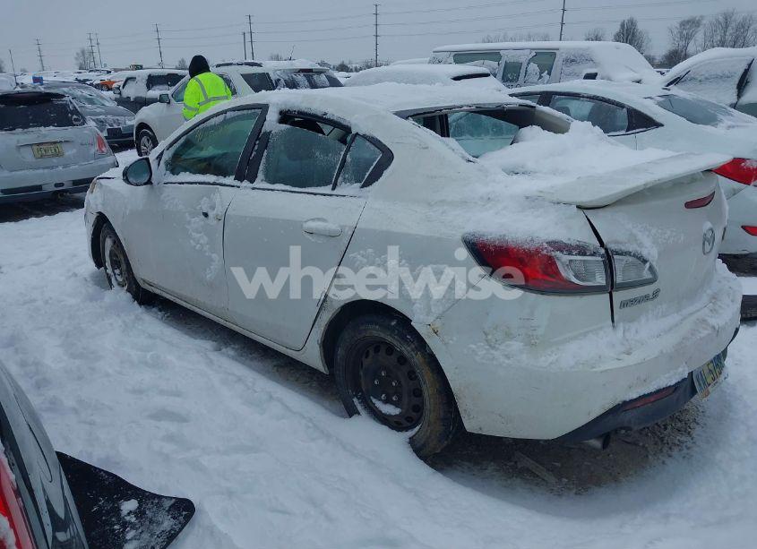 Photo 14 of 2011 Mazda Mazda3 I TOURING (VIN JM1BL1VF2B1901788)