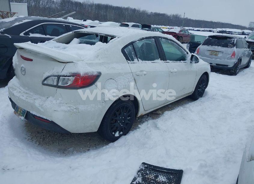 Photo 4 of 2011 Mazda Mazda3 I TOURING (VIN JM1BL1VF2B1901788)
