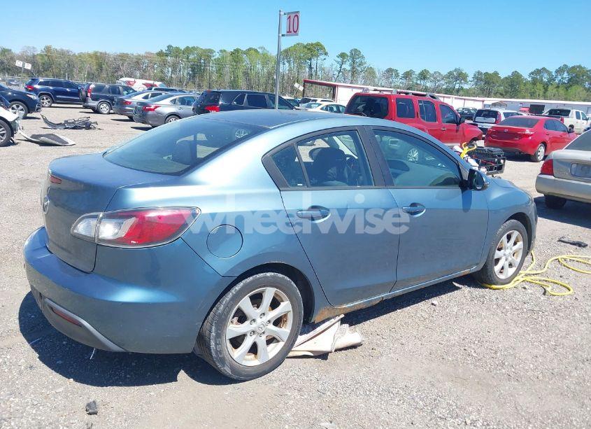 Photo 4 of 2011 Mazda Mazda3 I TOURING (VIN JM1BL1VF3B1498923)