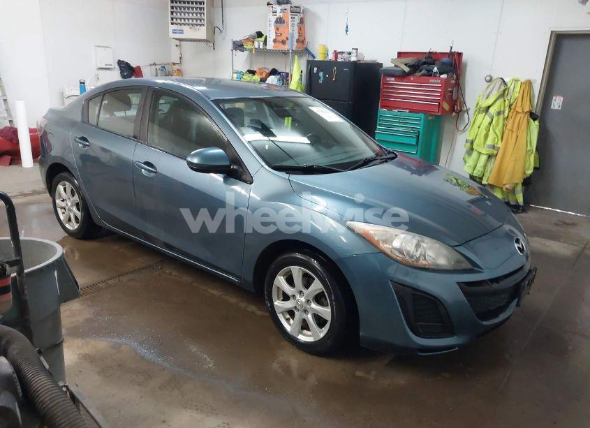 2011 Mazda Mazda3 I TOURING (VIN JM1BL1VF3B1900925) main photo