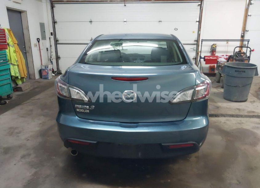 Photo 16 of 2011 Mazda Mazda3 I TOURING (VIN JM1BL1VF3B1900925)
